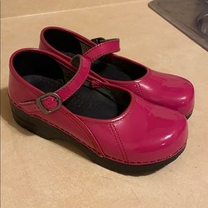 💕Dansko Pink Clogs💕